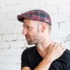 BOINA GORRA DUCKBILL CUADROS TARTÁN ROJO