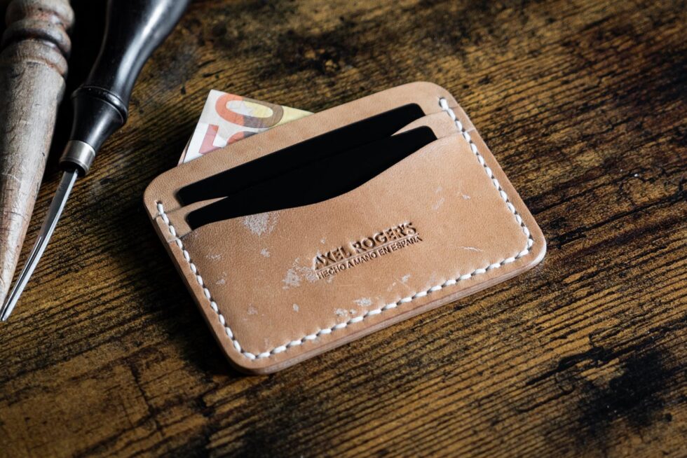 TARJETERO PIEL CABALLO KOA NATURAL TOSTADO AXEL ROGERS