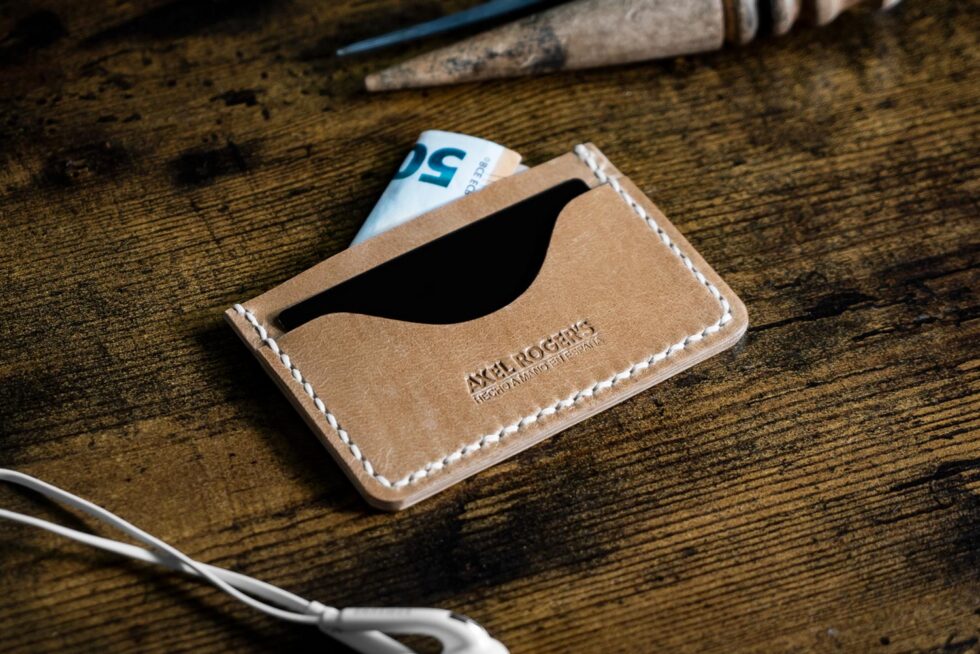 TARJETERO PIEL CABALLO TINY TOSTADO AXEL ROGERS